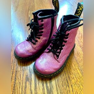 Toddler doc martens boots